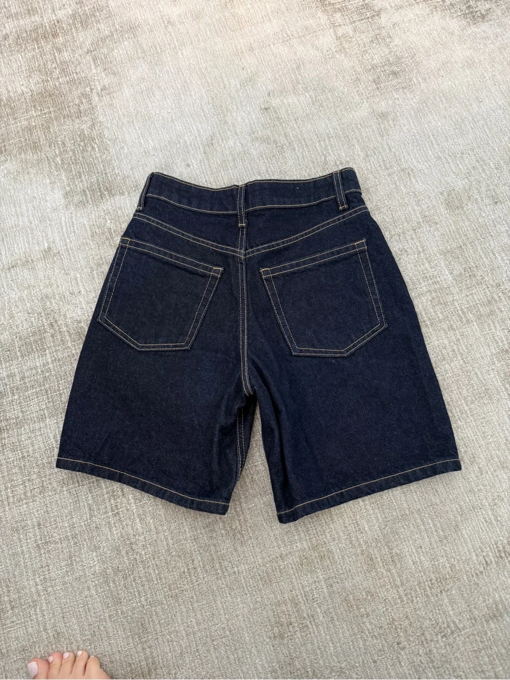 Zara baggy denim long shorts in a dark blue w brown stitching